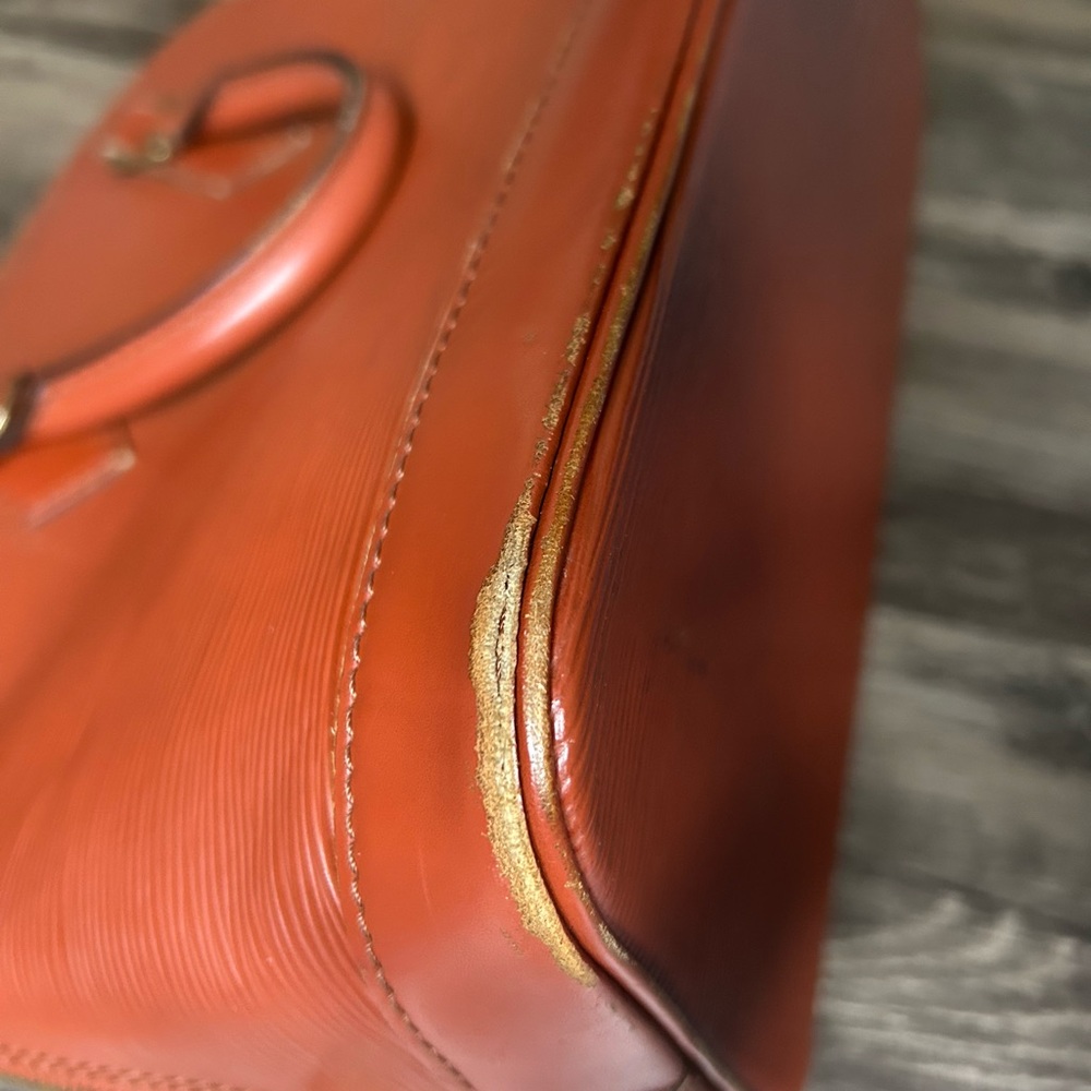 Louis Vuitton Epi Alma PM Kenya Fawn - Picture 4 of 16